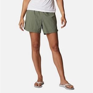 Women’s Columbia PFG Backcast Water Shorts, XXL, Cypress, 5” inseam.